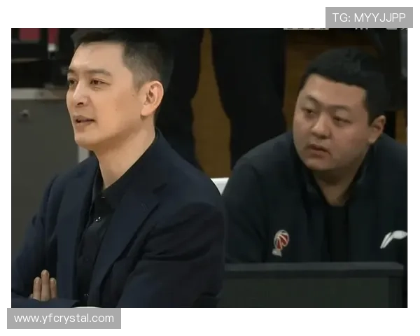 杨鸣：球队面对外界质疑球员内心充满斗志将以实际表现回击所有贬低